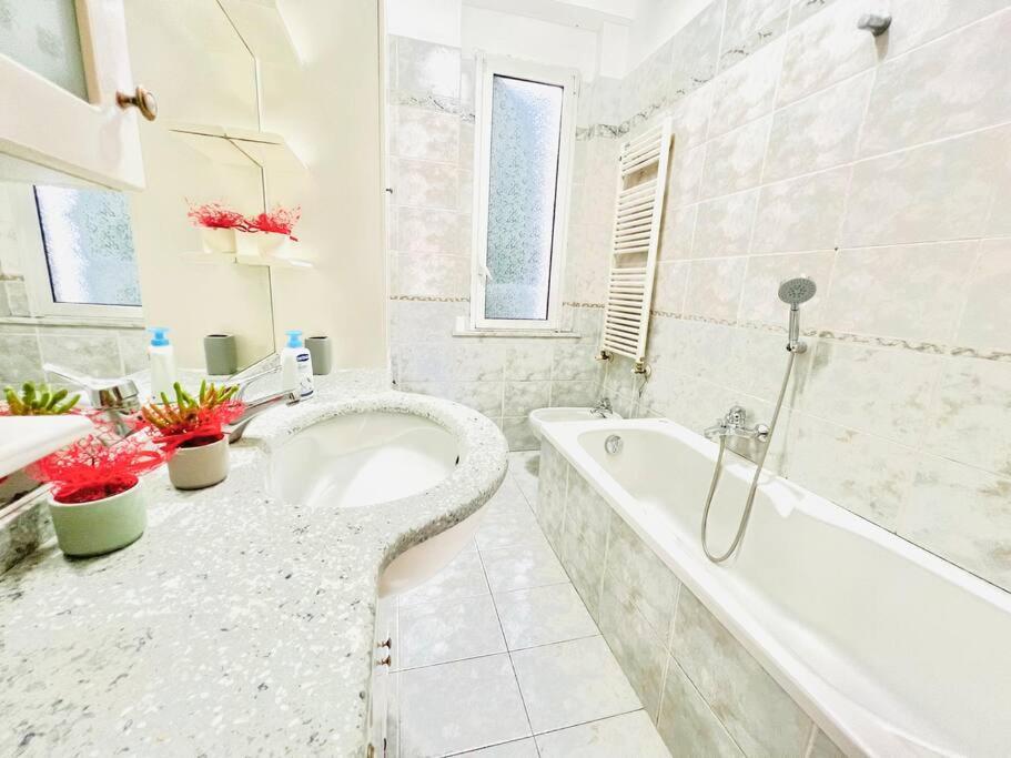 Suite Bellavista - Centralissimo Sanremo Bagian luar foto